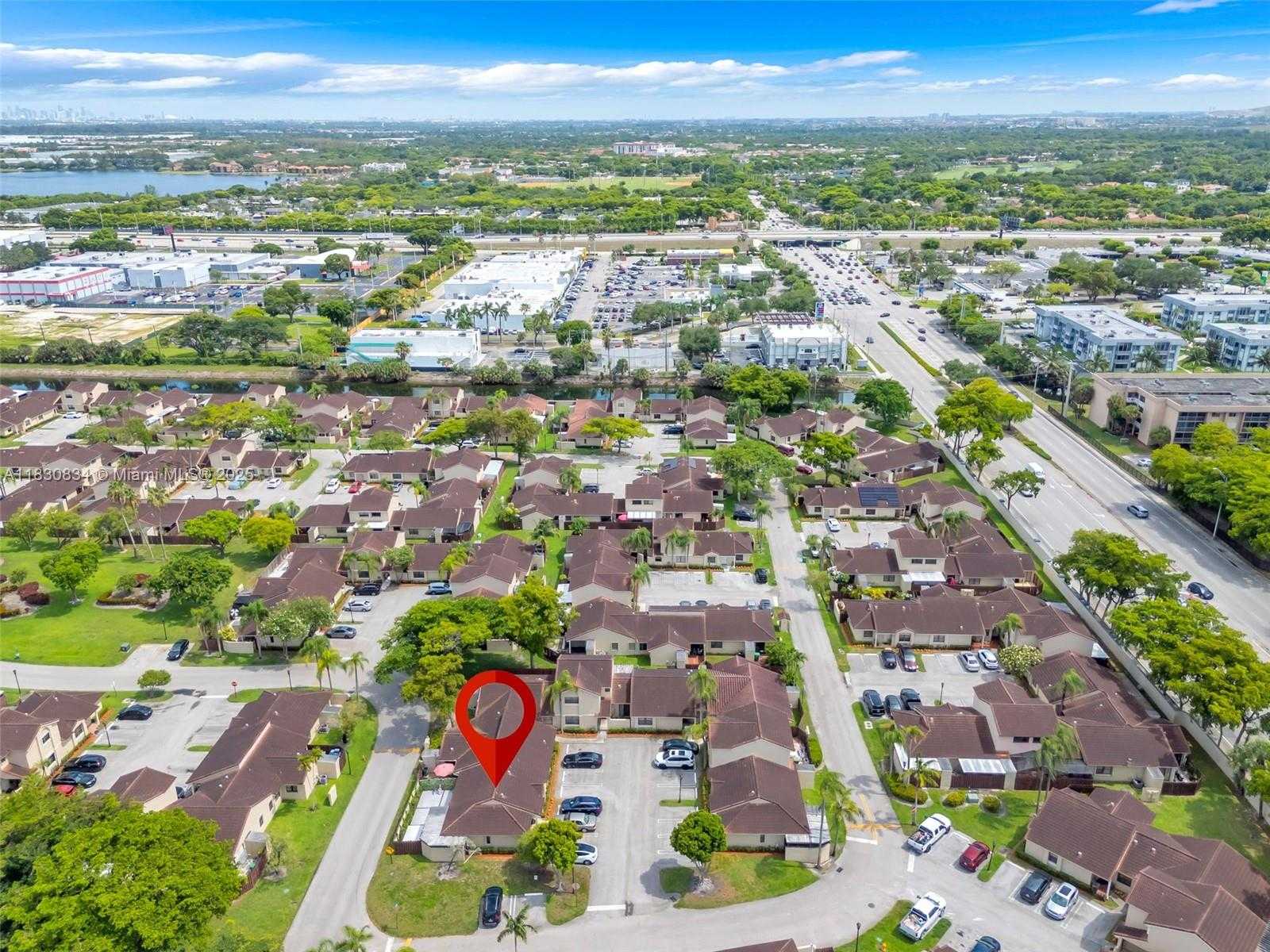 Small Image of 6552 NORTH WEST 172ND LN, Hialeah Number 30