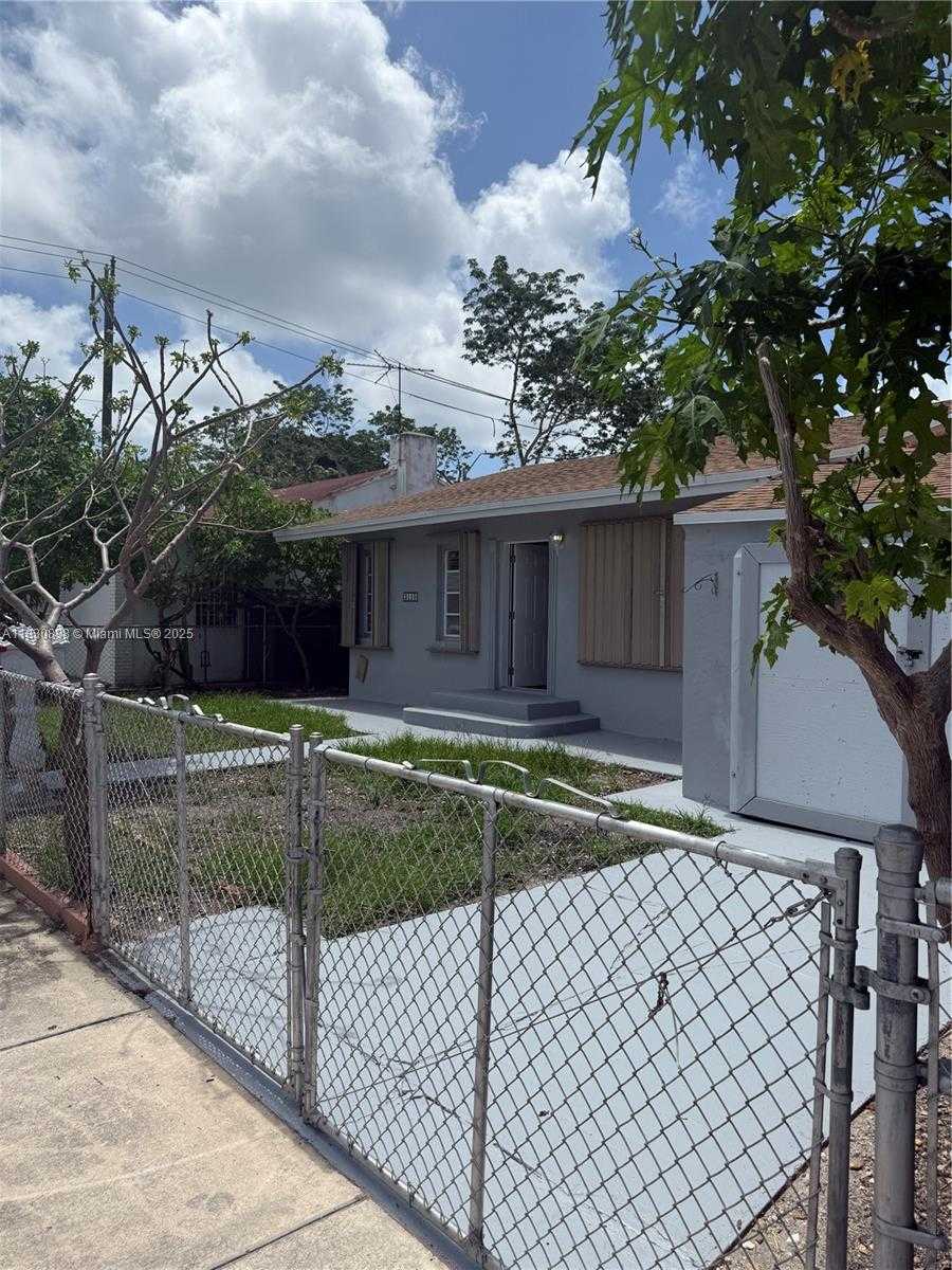 Small Image of Miami Number 2