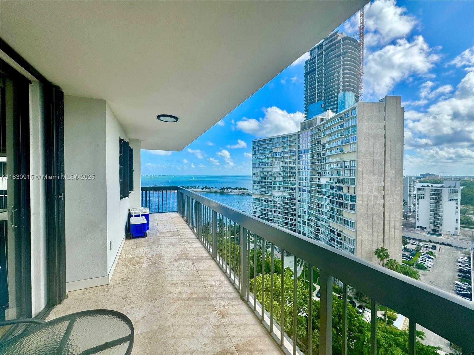 Small Image of 2333 BRICKELL AVE #1512, Miami Number 3