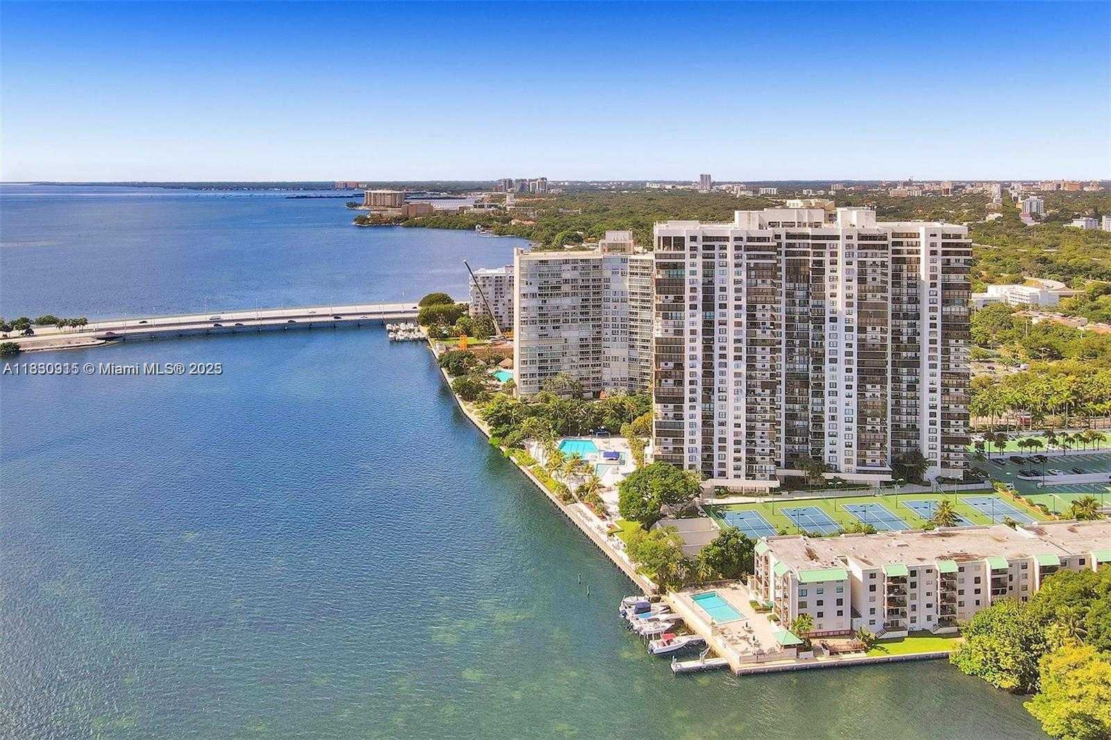 Small Image of 2333 BRICKELL AVE #1512, Miami Number 8