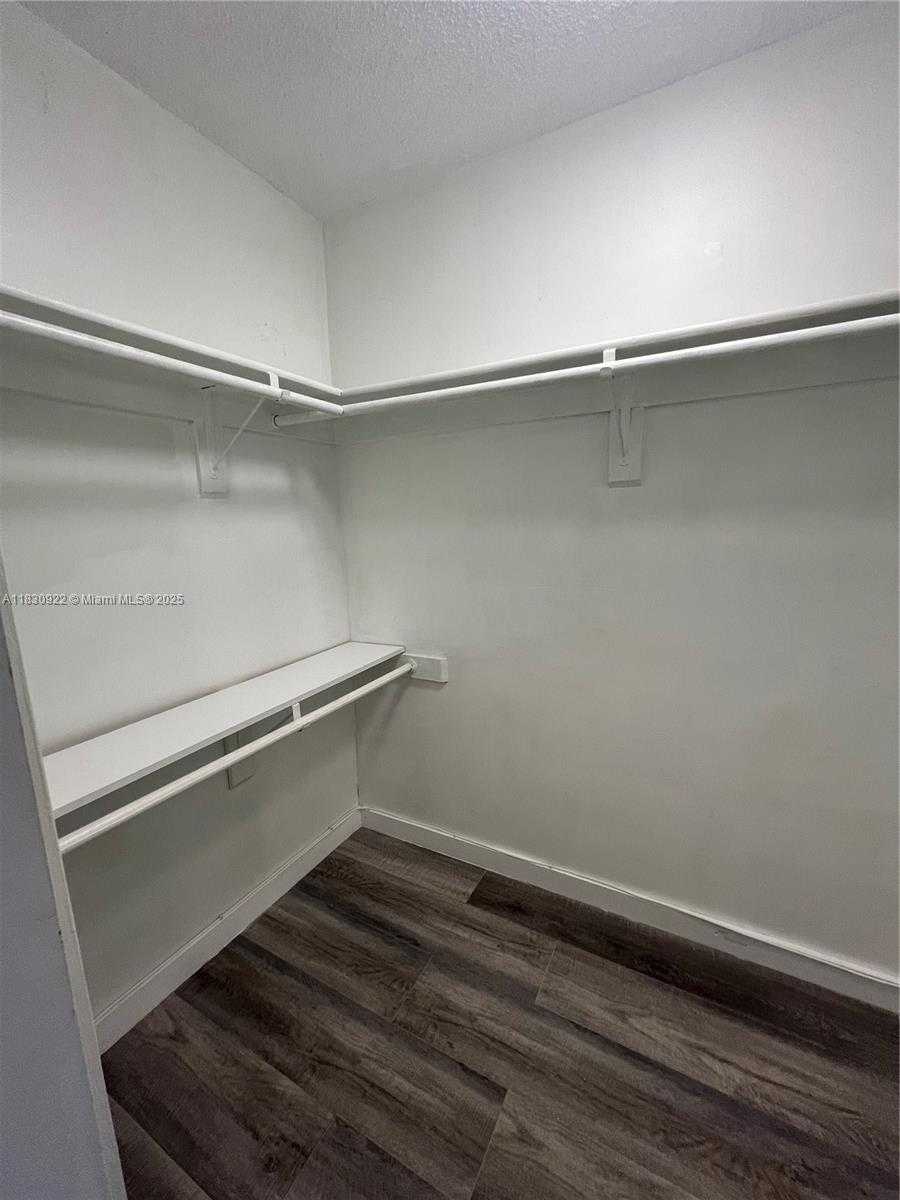 Small Image of 250 180TH DR #205, Sunny Isles Beach Number 20