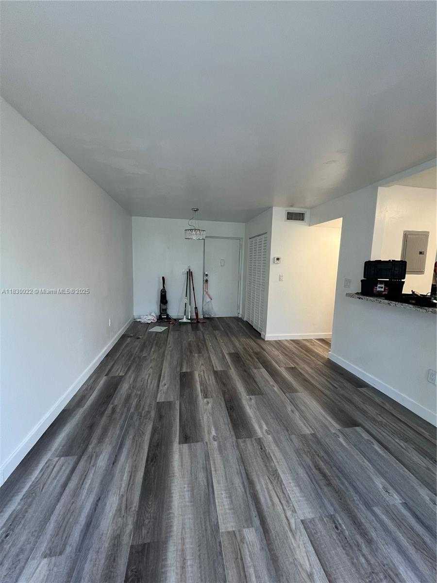 Small Image of 250 180TH DR #205, Sunny Isles Beach Number 6