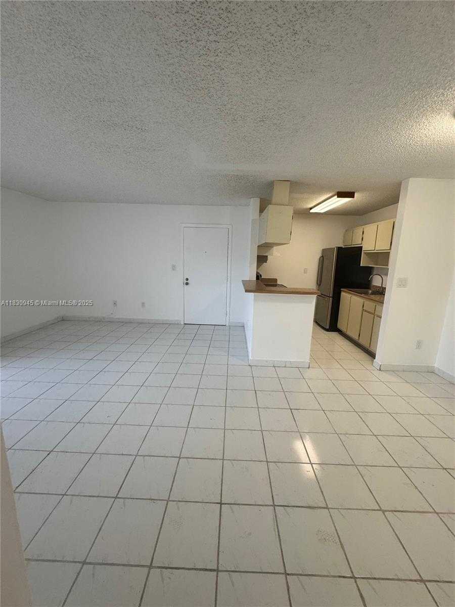 Small Image of 9701 HAMMOCKS BLVD #106A, Miami Number 14