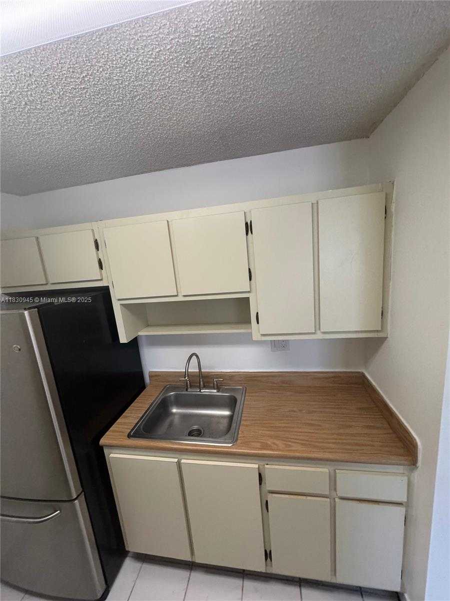 Small Image of 9701 HAMMOCKS BLVD #106A, Miami Number 18