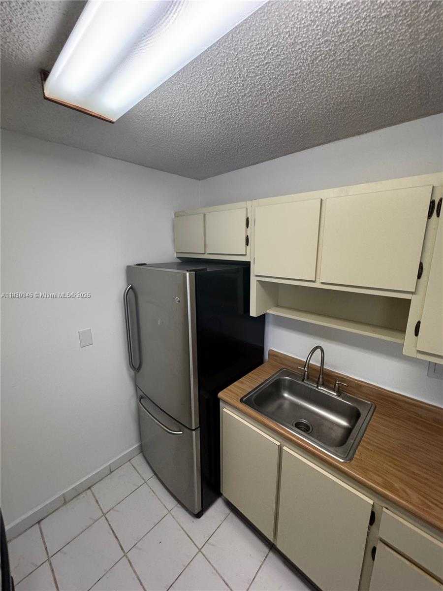 Small Image of 9701 HAMMOCKS BLVD #106A, Miami Number 21
