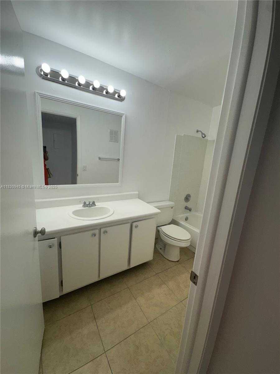 Small Image of 9701 HAMMOCKS BLVD #106A, Miami Number 27