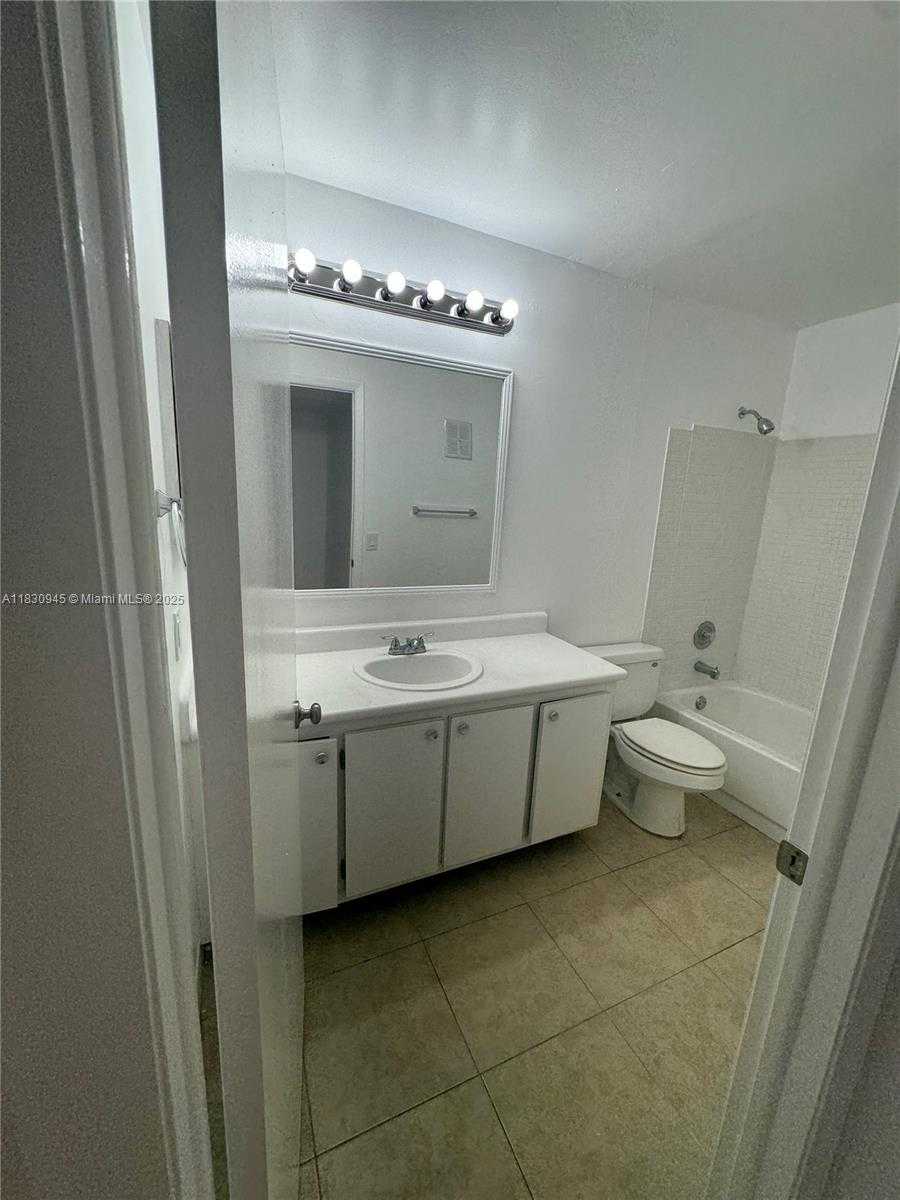 Small Image of 9701 HAMMOCKS BLVD #106A, Miami Number 28