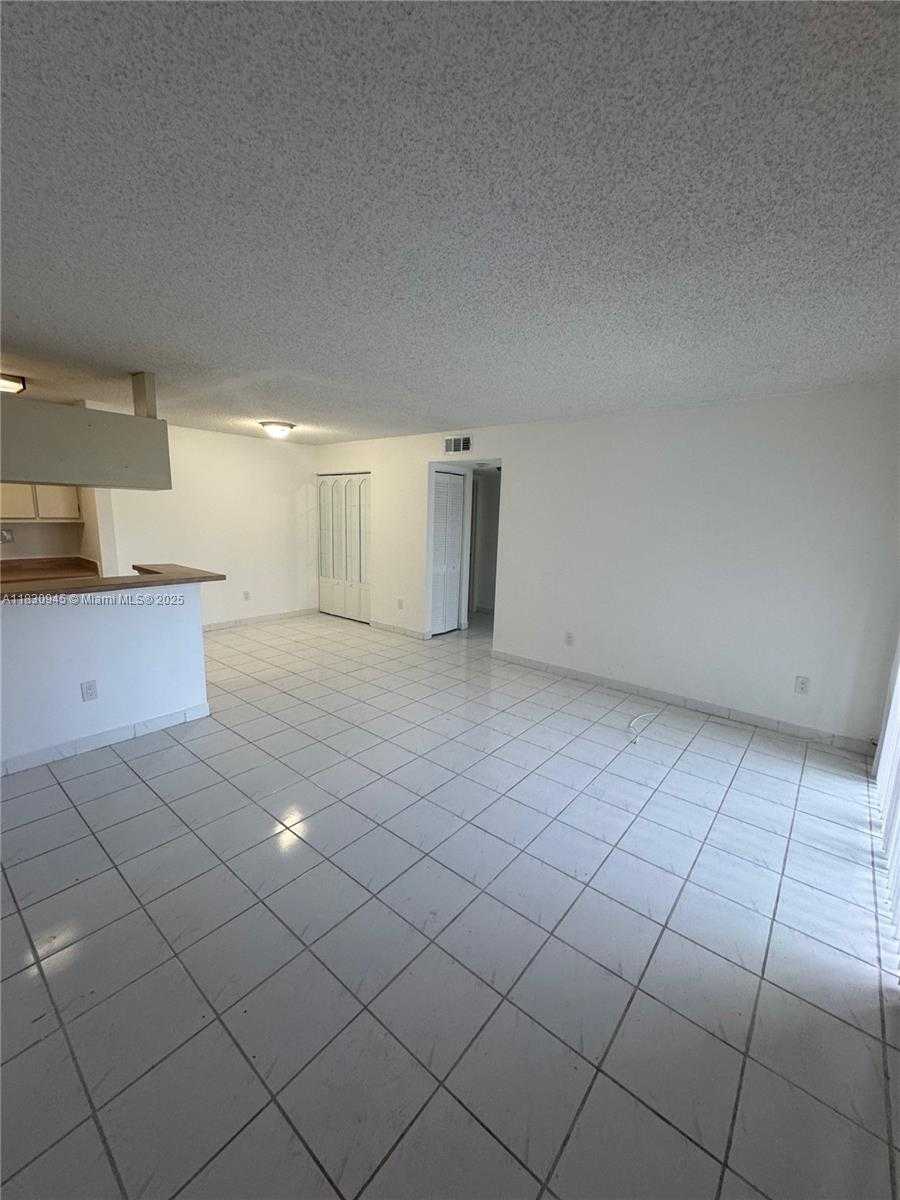 Small Image of 9701 HAMMOCKS BLVD #106A, Miami Number 8