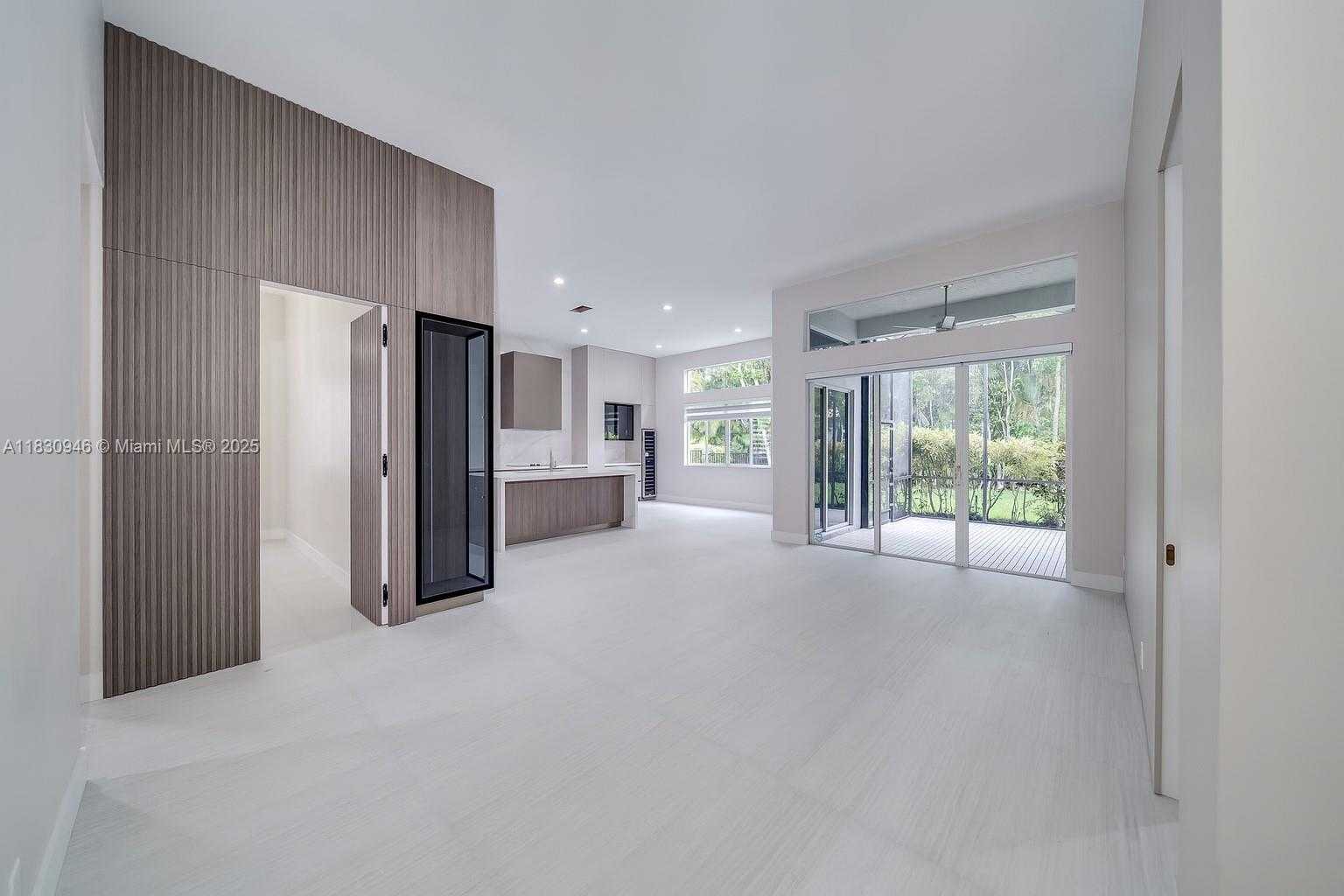 Small Image of 1212 CAMELLIA LN #1212, Weston Number 11