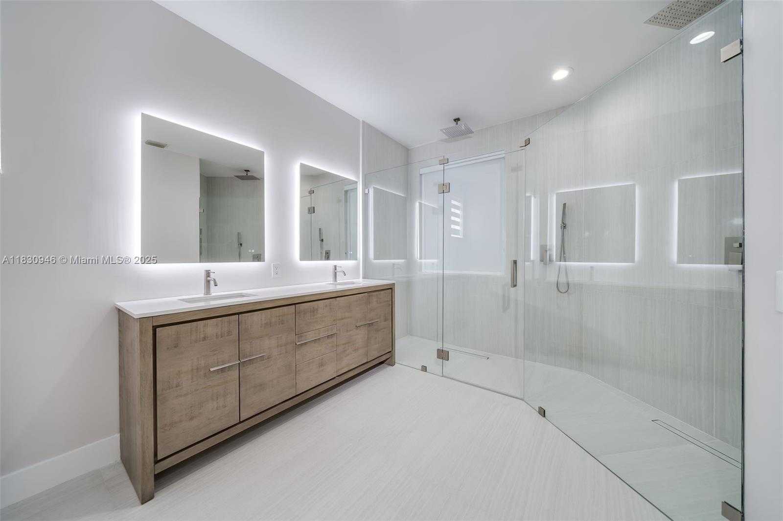 Small Image of 1212 CAMELLIA LN #1212, Weston Number 15