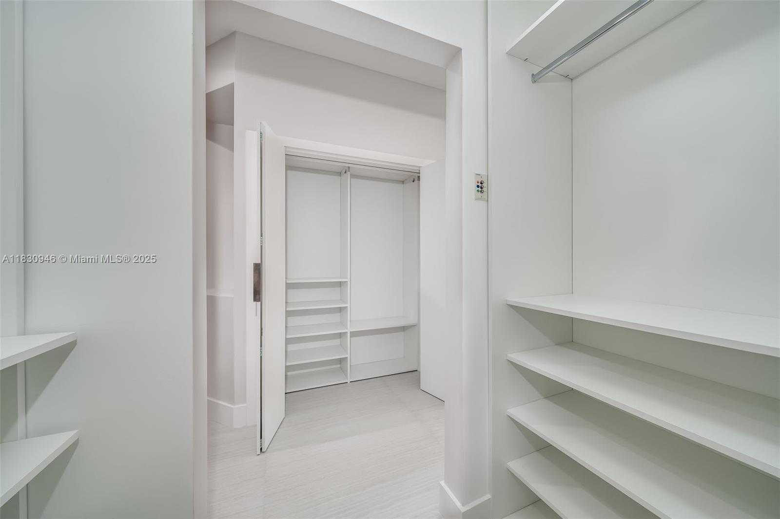 Small Image of 1212 CAMELLIA LN #1212, Weston Number 19