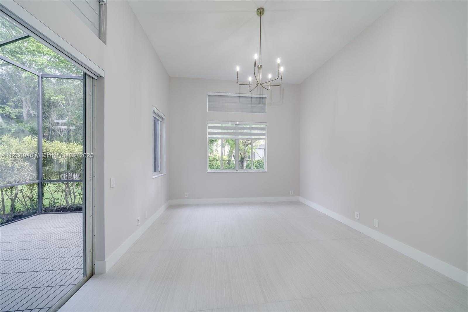 Small Image of 1212 CAMELLIA LN #1212, Weston Number 20