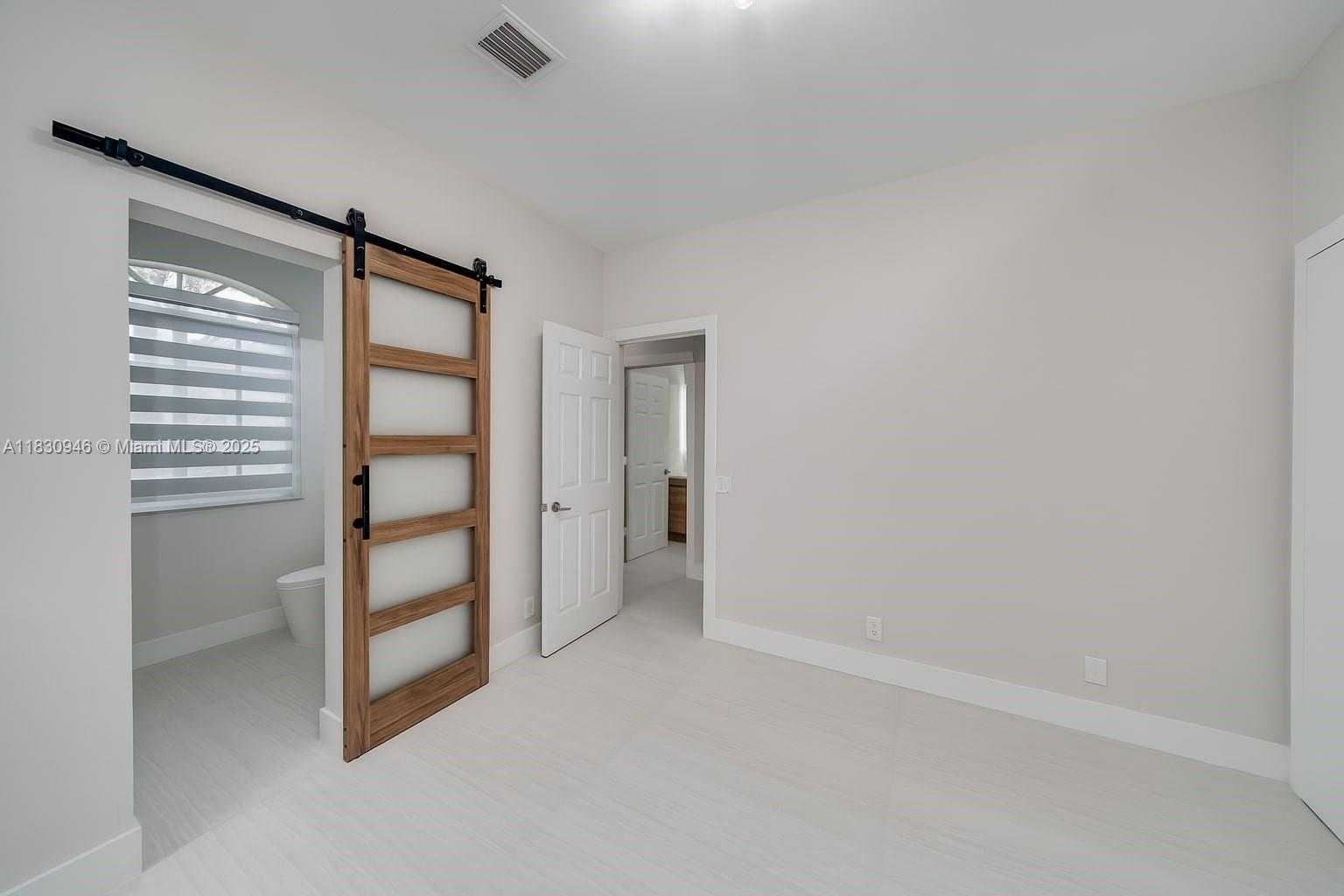Small Image of 1212 CAMELLIA LN #1212, Weston Number 25