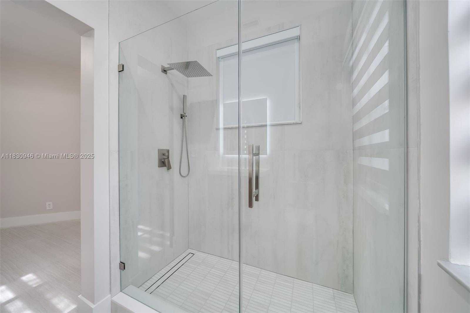 Small Image of 1212 CAMELLIA LN #1212, Weston Number 28