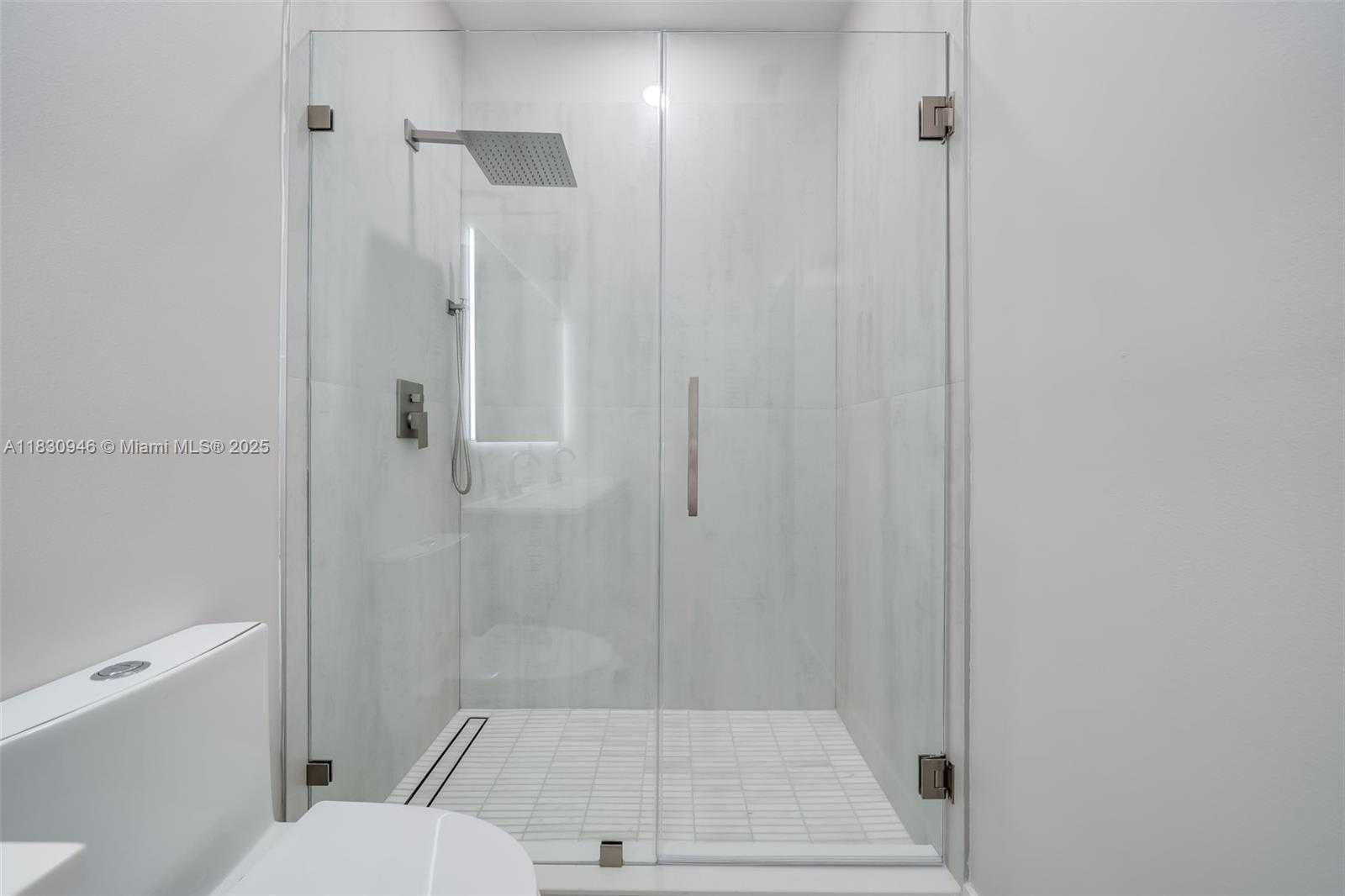 Small Image of 1212 CAMELLIA LN #1212, Weston Number 33
