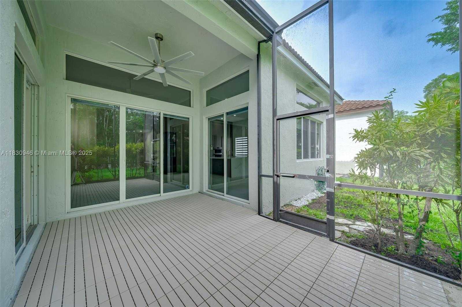 Small Image of 1212 CAMELLIA LN #1212, Weston Number 40