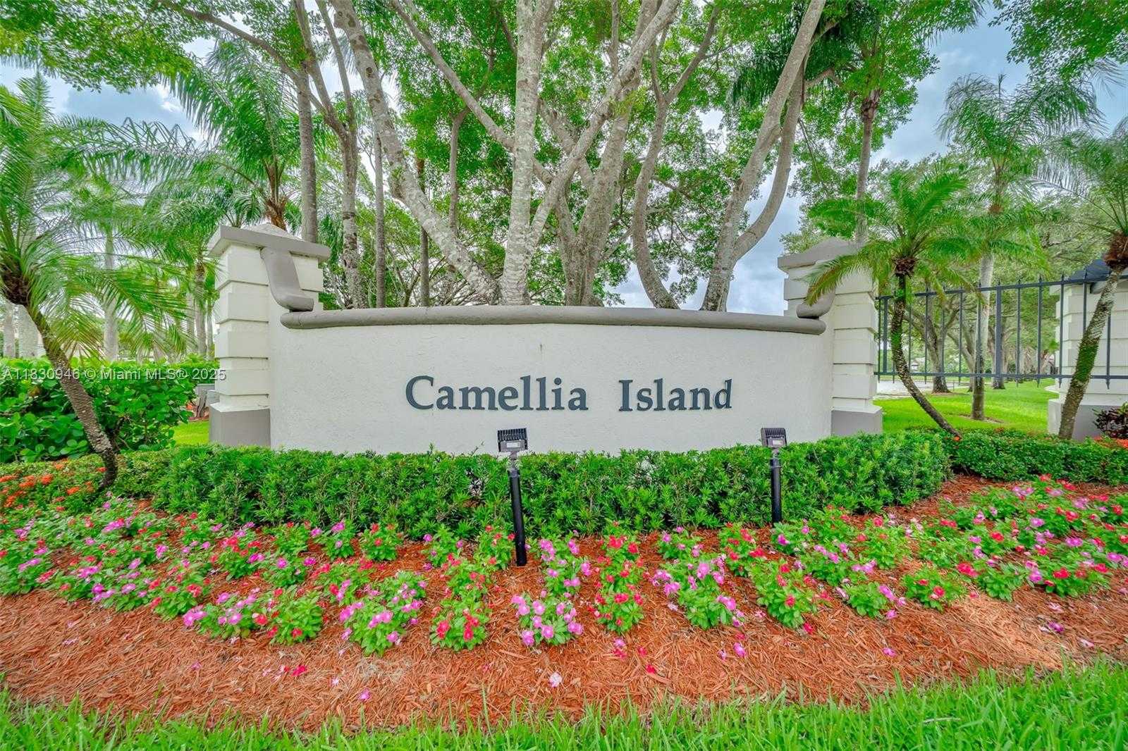 Small Image of 1212 CAMELLIA LN #1212, Weston Number 47