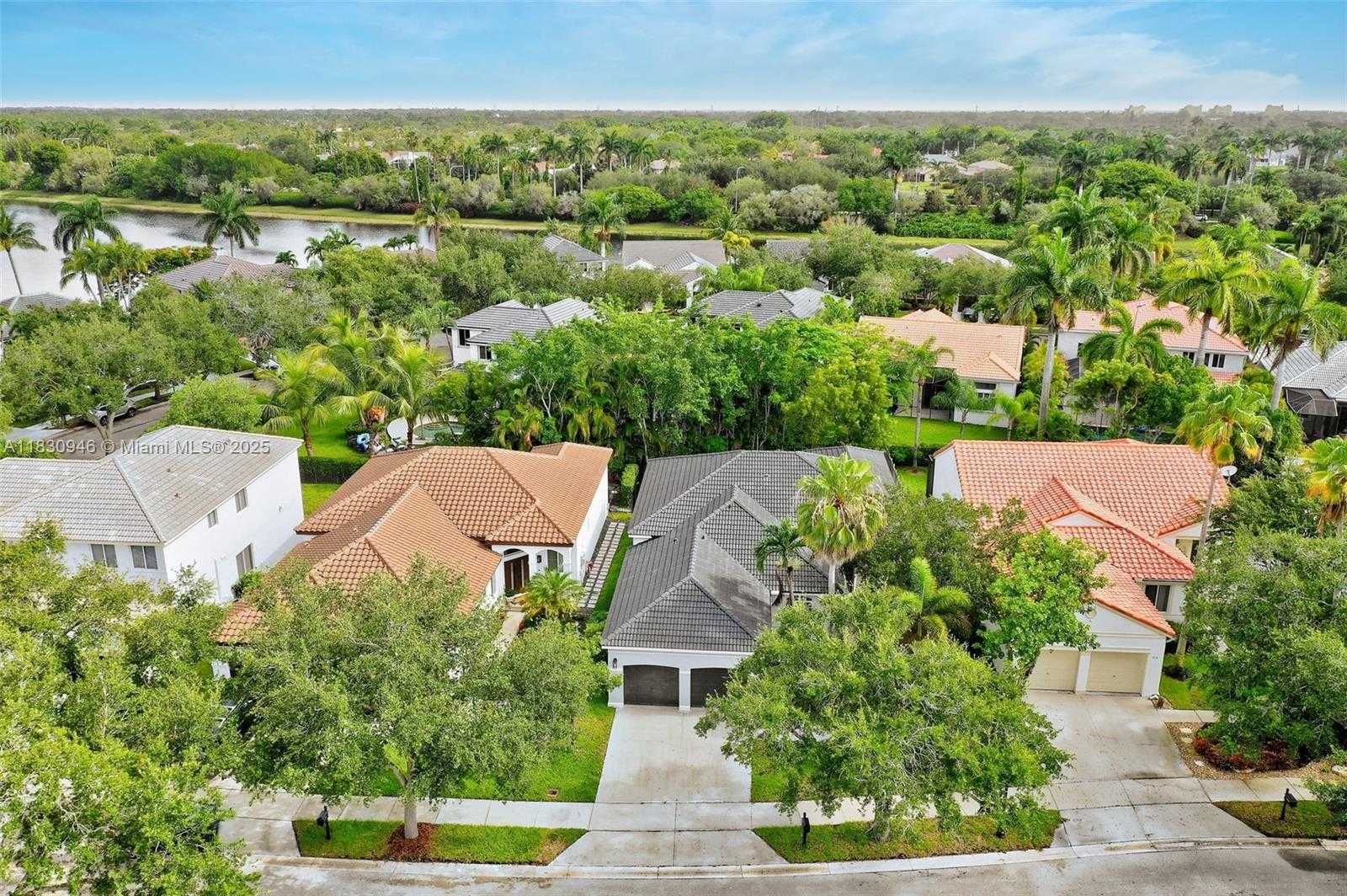 Small Image of 1212 CAMELLIA LN #1212, Weston Number 55