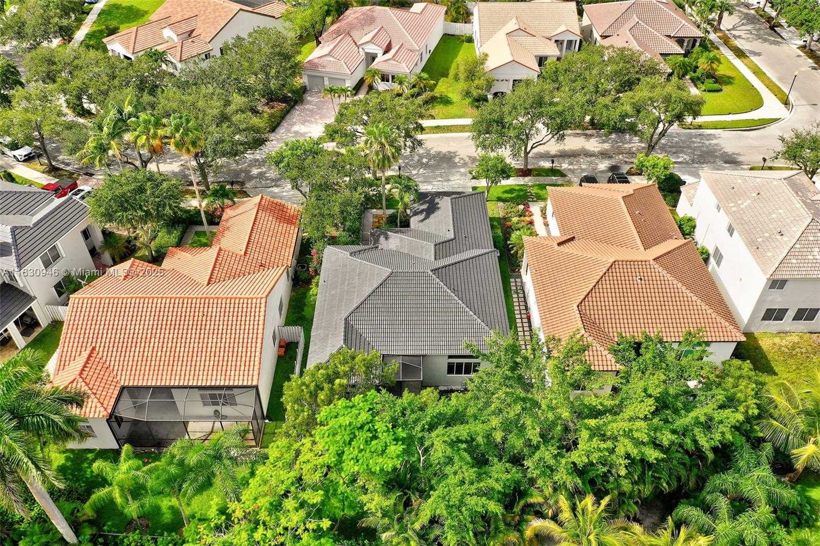 Small Image of 1212 CAMELLIA LN #1212, Weston Number 70