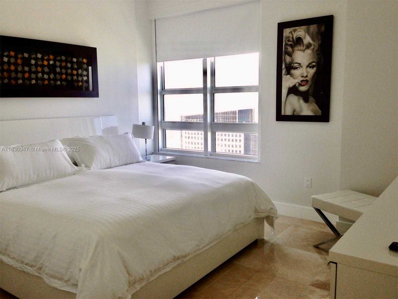 Small Image of 950 BRICKELL BAY DR #5308, Miami Number 5