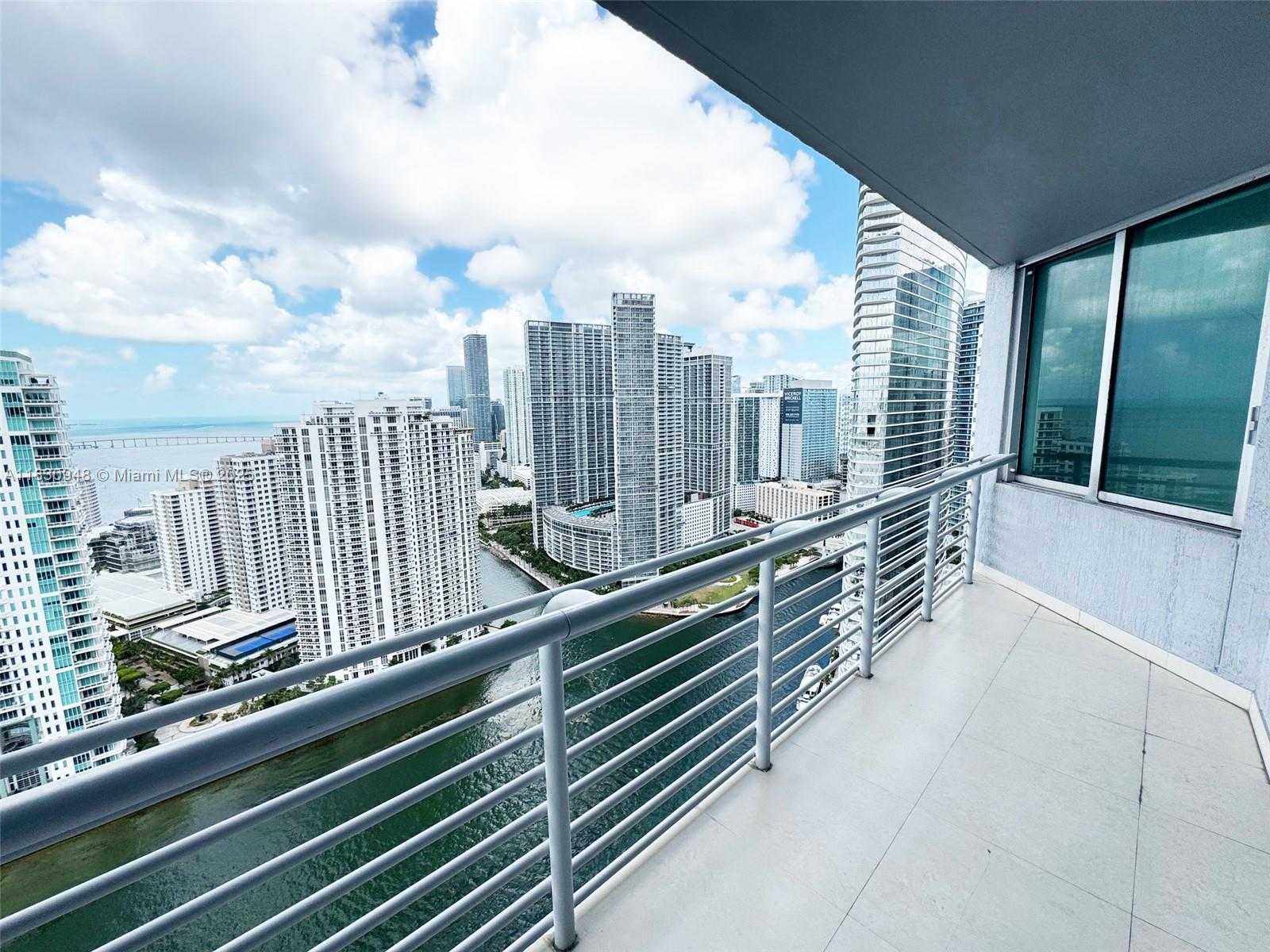 Small Image of 325 SOUTH BISCAYNE BLVD #4319, Miami Number 14