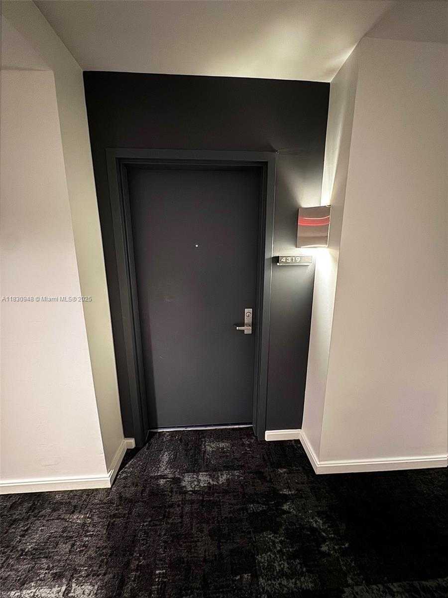 Small Image of 325 SOUTH BISCAYNE BLVD #4319, Miami Number 15