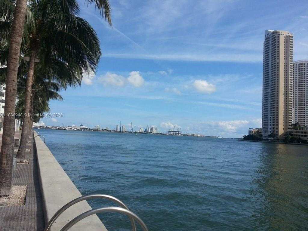Small Image of 325 SOUTH BISCAYNE BLVD #4319, Miami Number 21