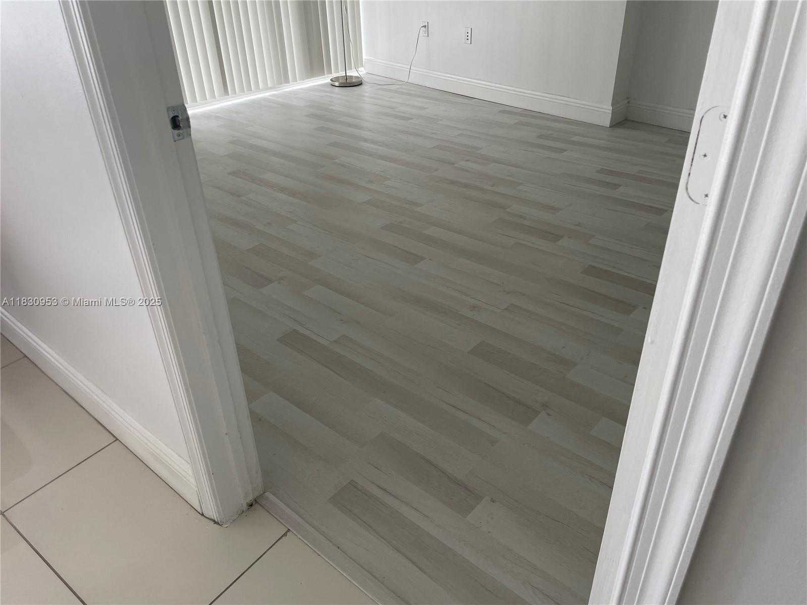 Small Image of 1750 NORTH BAYSHORE DR #2810, Miami Number 15