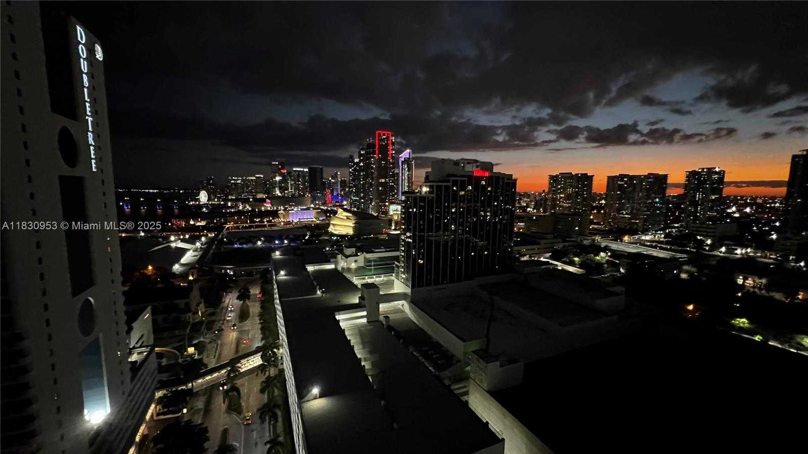 Small Image of 1750 NORTH BAYSHORE DR #2810, Miami Number 3