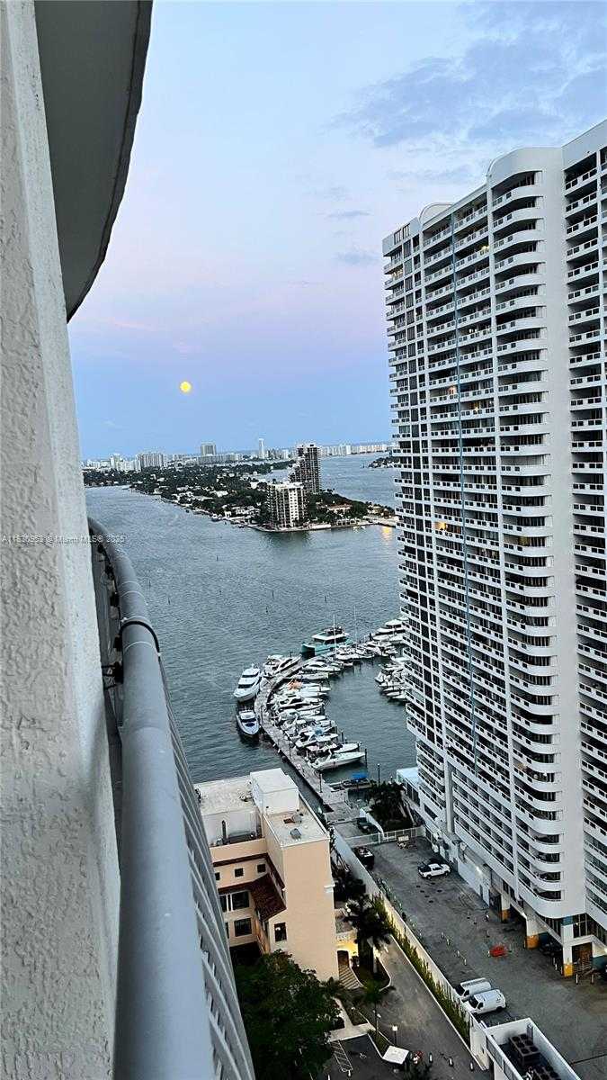 Small Image of 1750 NORTH BAYSHORE DR #2810, Miami Number 7