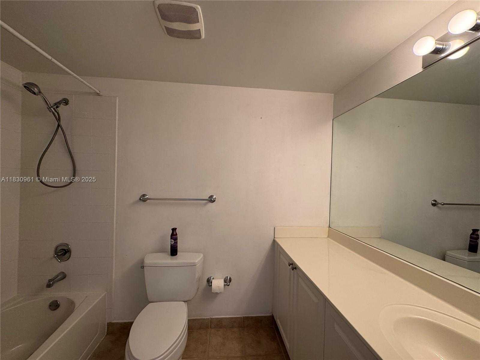 Small Image of 888 SOUTH DOUGLAS RD #503, Coral Gables Number 9