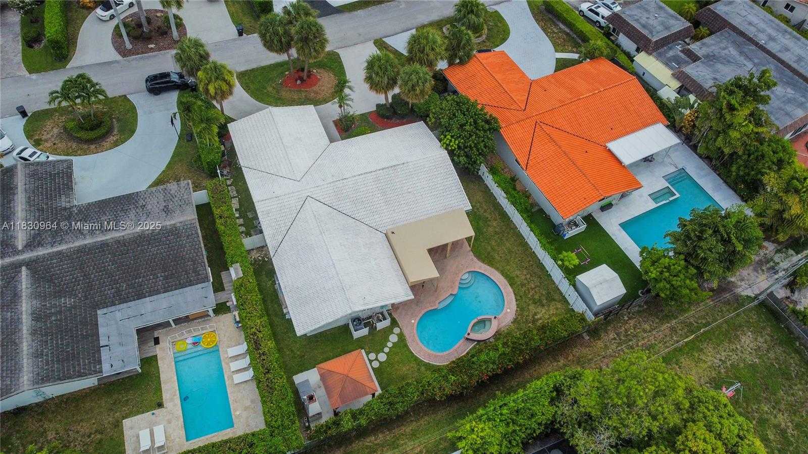 Small Image of 11645 NORTH EAST 20TH DR, North Miami Number 20