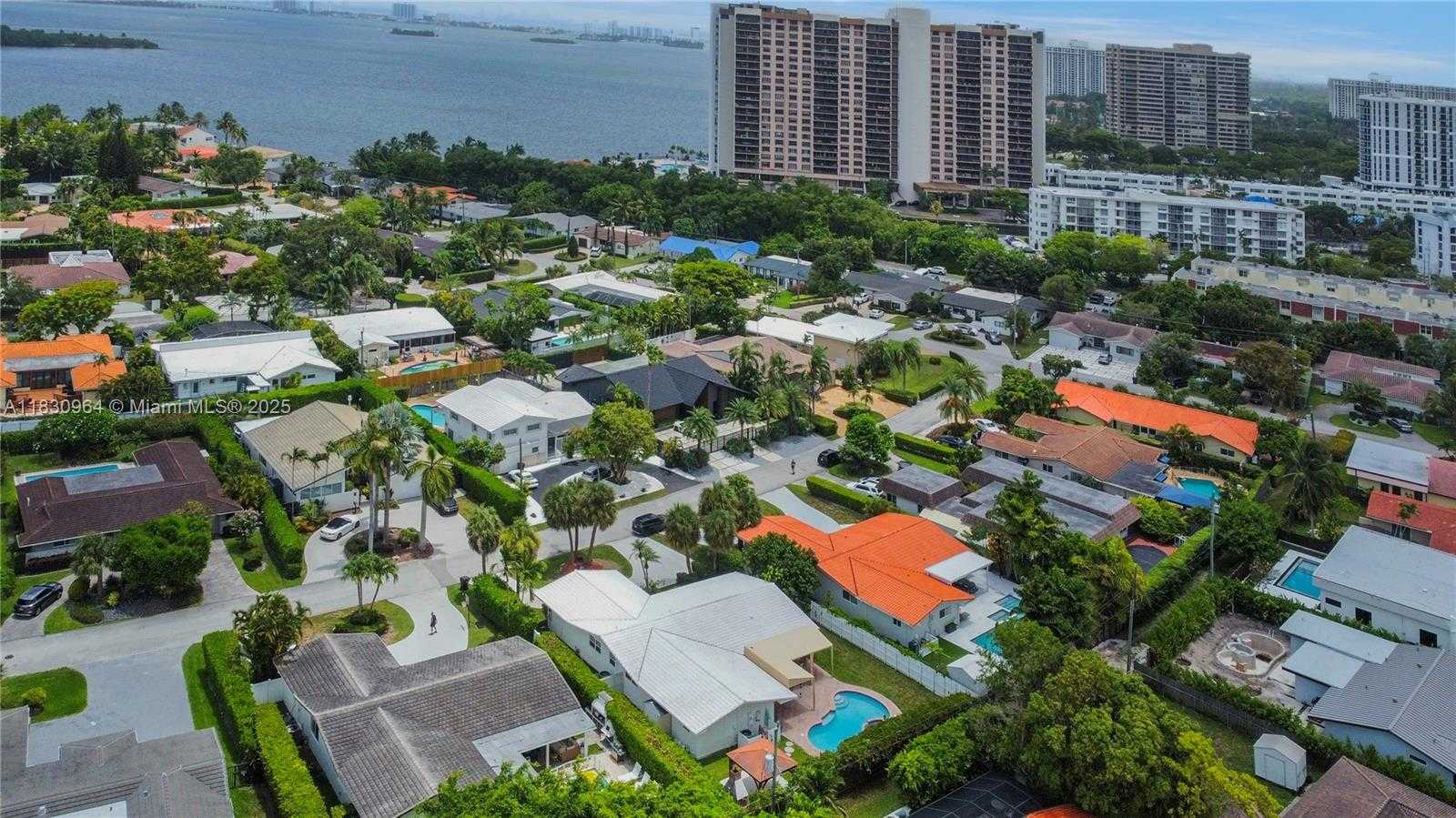 Small Image of 11645 NORTH EAST 20TH DR, North Miami Number 23