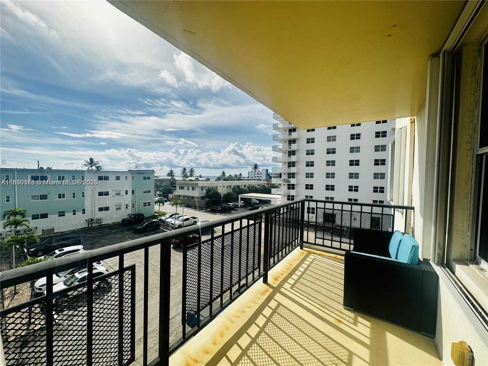 Small Image of 1501 SOUTH OCEAN DR #406, Hollywood Number 10