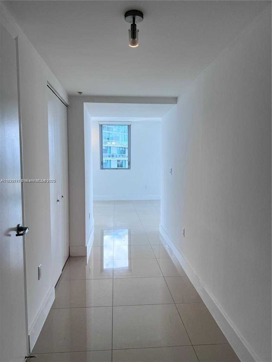Small Image of 92 SOUTH WEST 3RD ST #2210, Miami Number 5