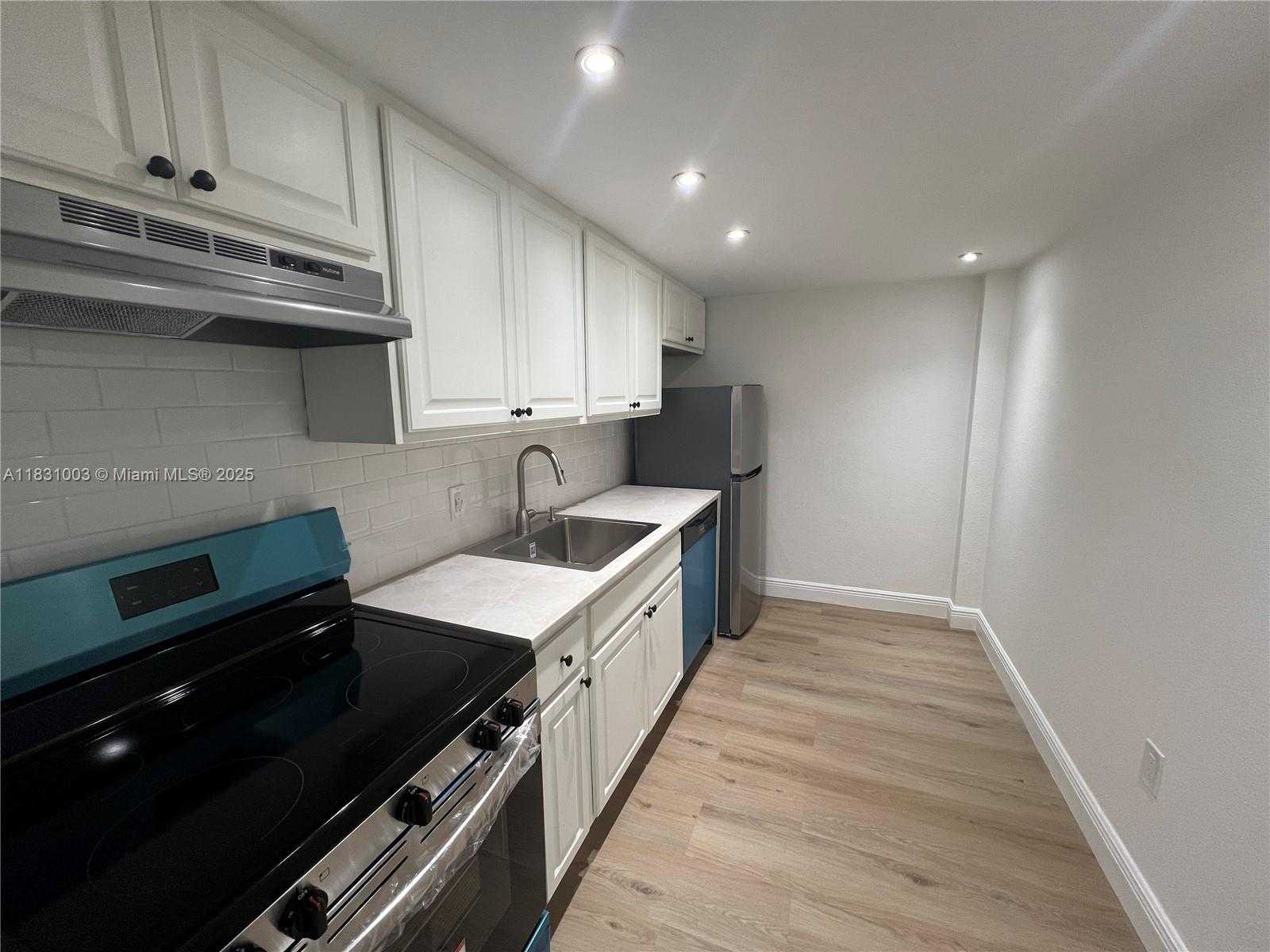 Small Image of 1251 NORTH EAST 108TH ST #320, Miami Number 12