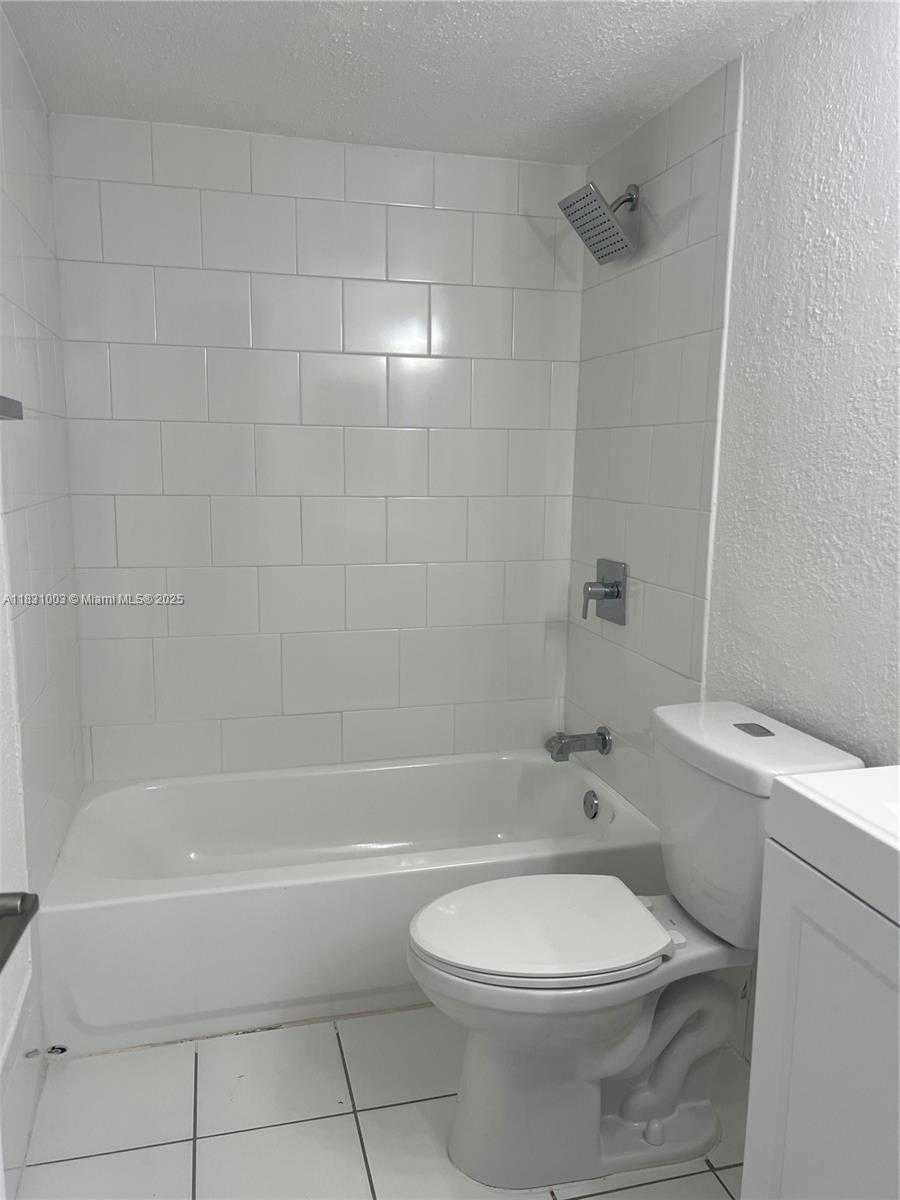 Small Image of 1251 NORTH EAST 108TH ST #320, Miami Number 5