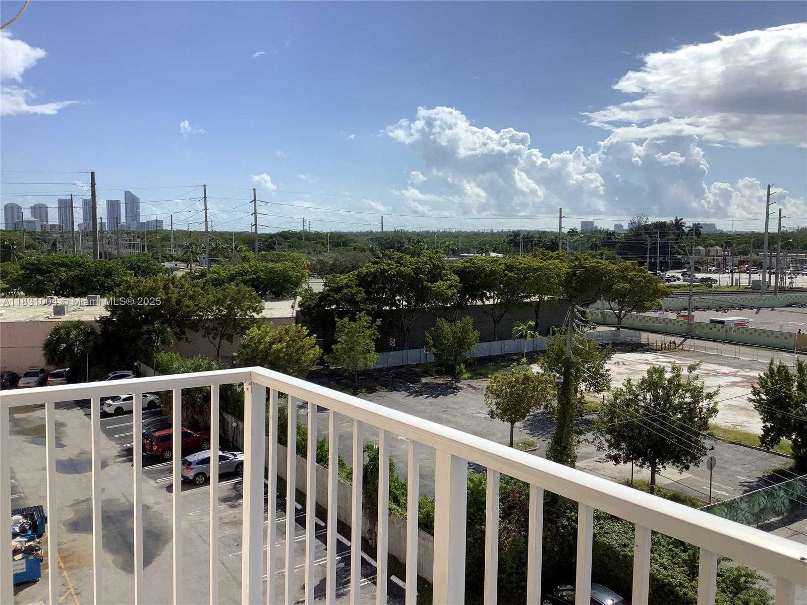 Small Image of 16465 NORTH EAST 22ND AVE #604, North Miami Beach Number 20