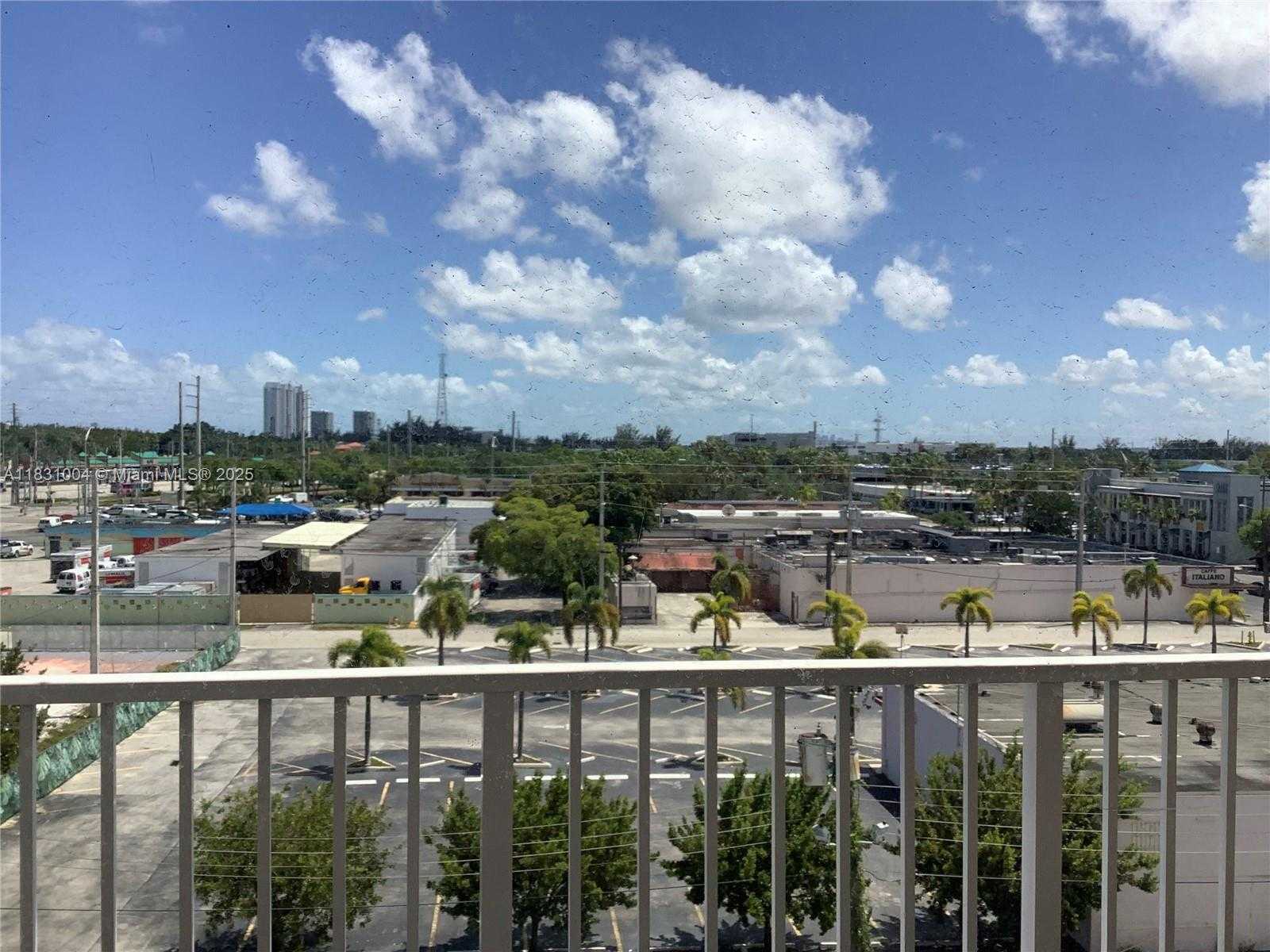 Small Image of 16465 NORTH EAST 22ND AVE #604, North Miami Beach Number 21