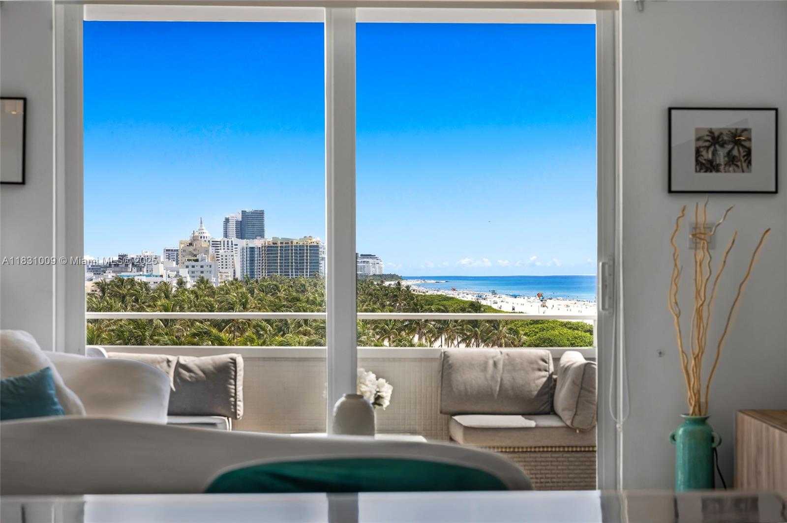 Small Image of 465 OCEAN DR #821, Miami Beach Number 12