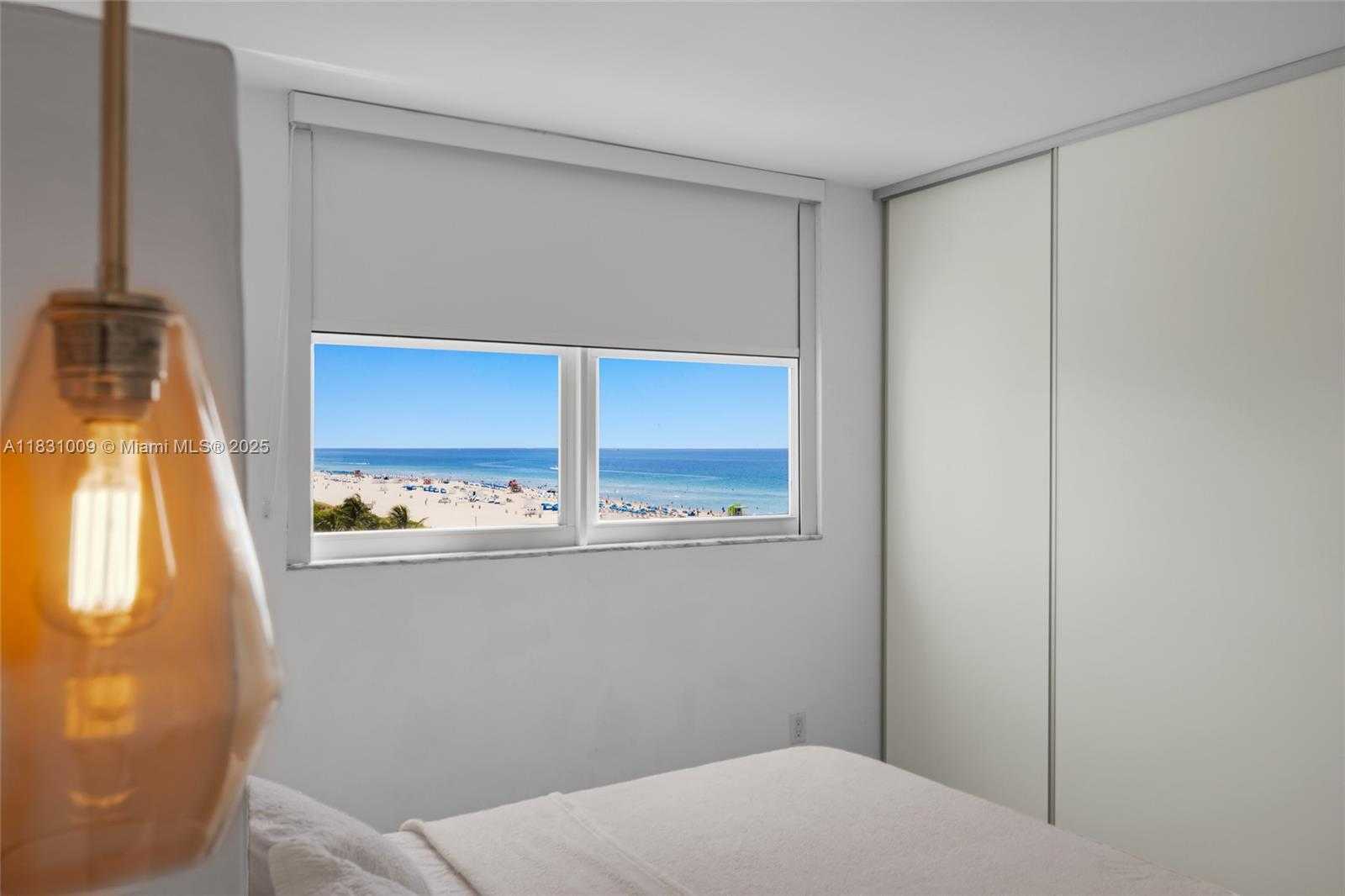 Small Image of 465 OCEAN DR #821, Miami Beach Number 23