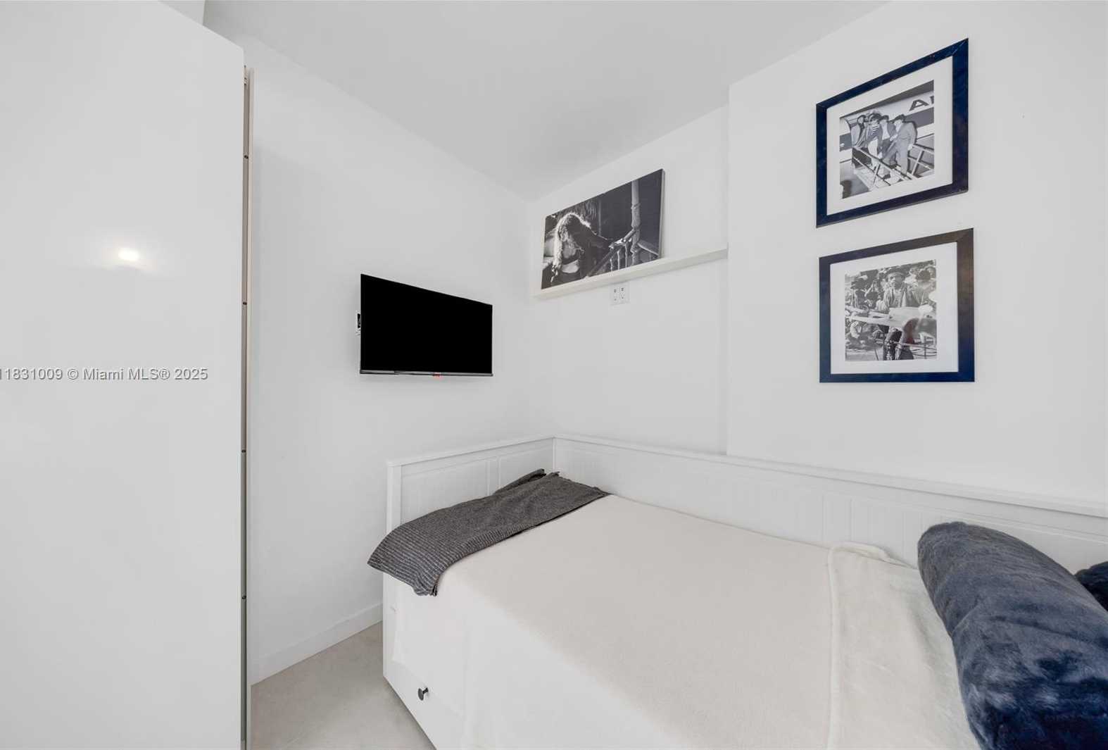 Small Image of 465 OCEAN DR #821, Miami Beach Number 26