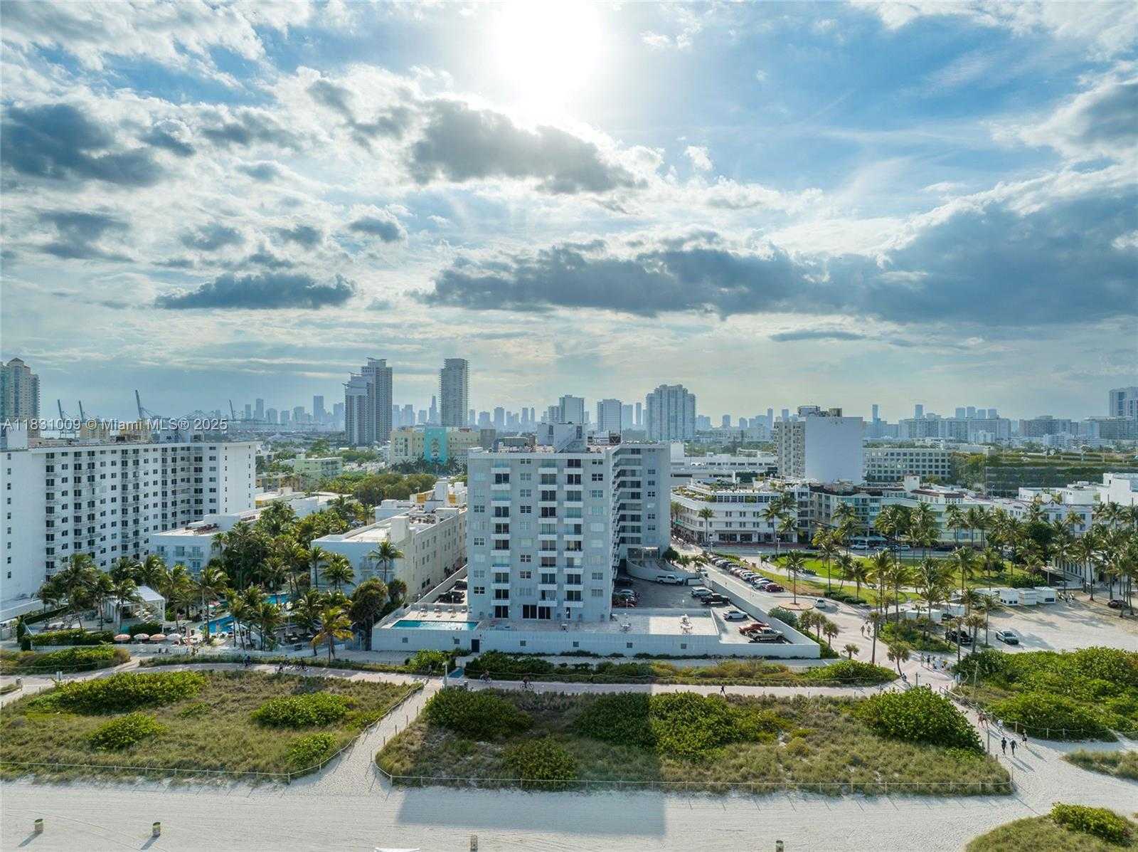 Small Image of 465 OCEAN DR #821, Miami Beach Number 34
