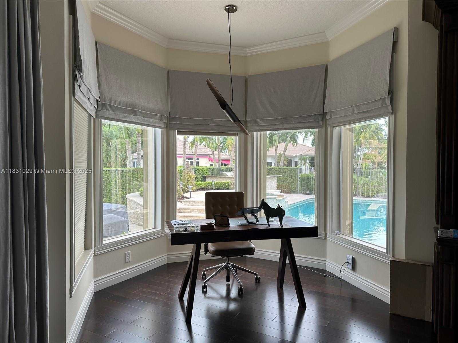 Small Image of 2534 MONTCLAIRE CT, Weston Number 14