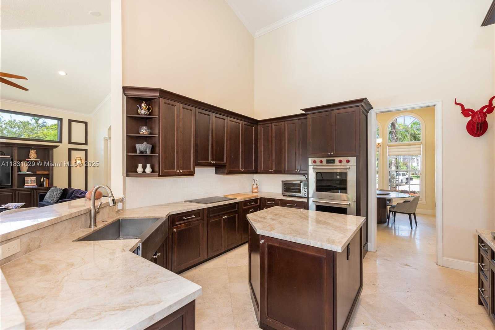 Small Image of 2534 MONTCLAIRE CT, Weston Number 17