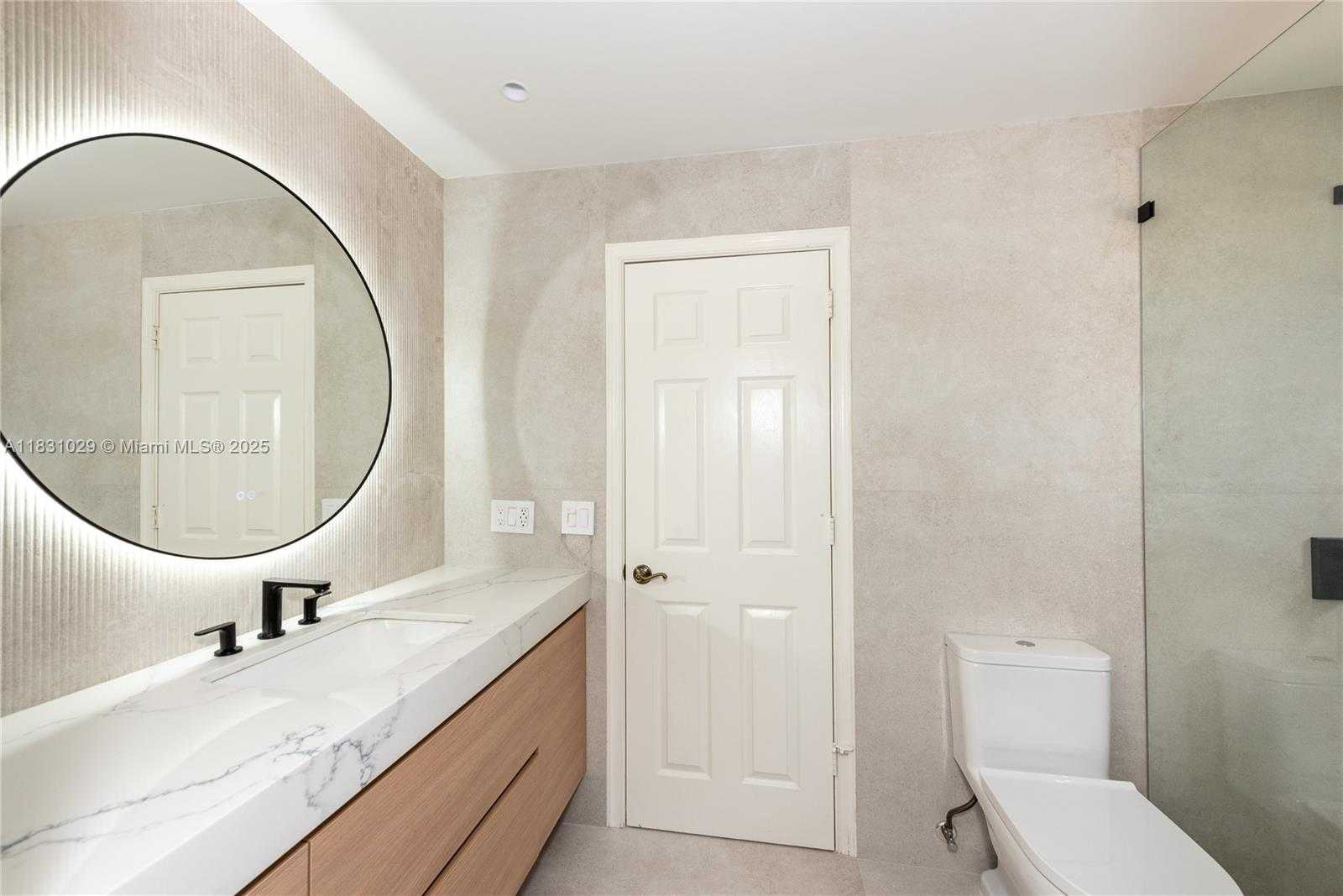 Small Image of 2534 MONTCLAIRE CT, Weston Number 30