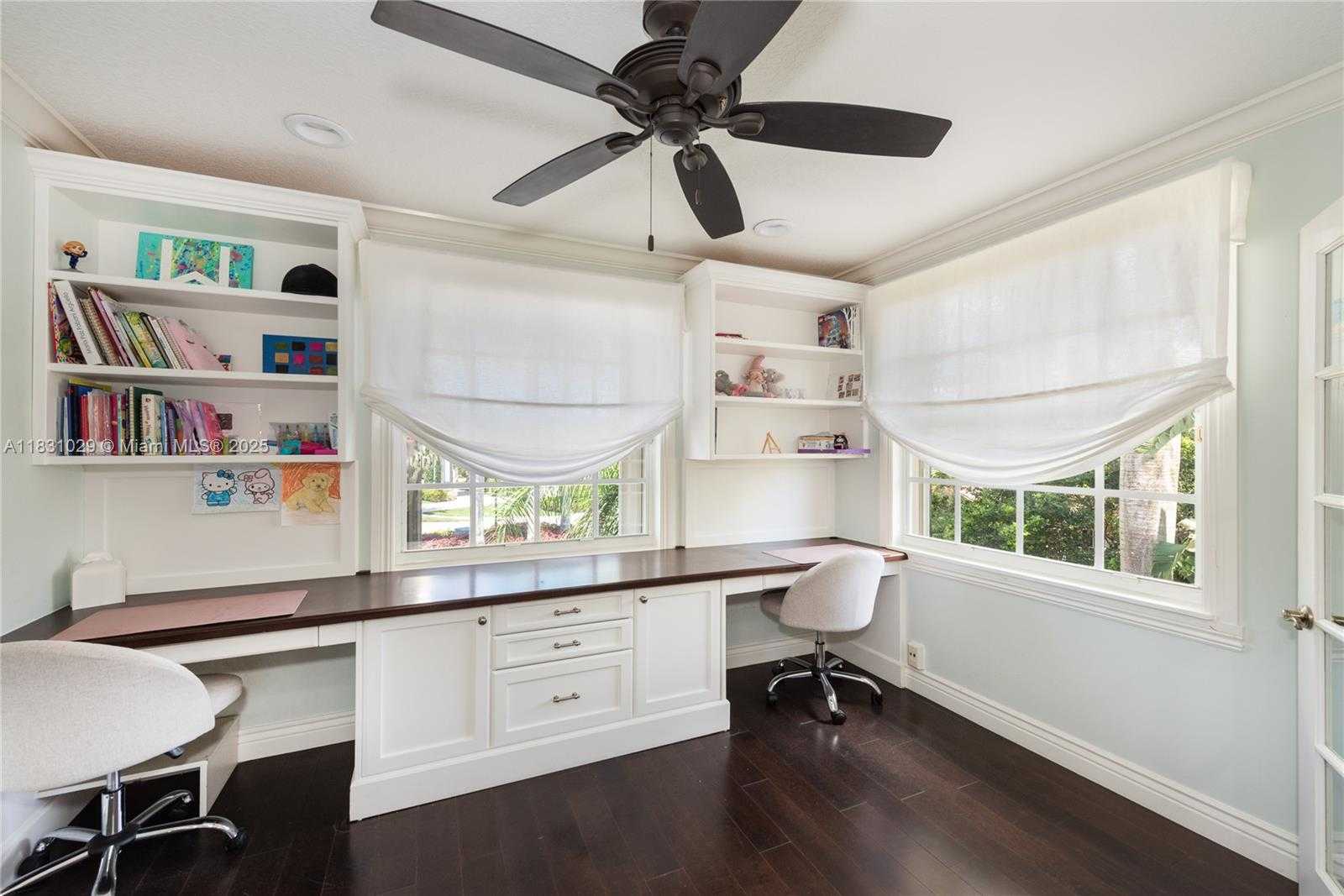 Small Image of 2534 MONTCLAIRE CT, Weston Number 32