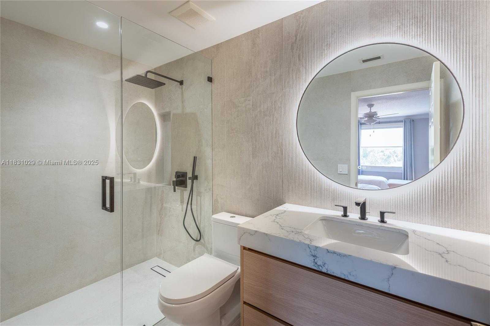 Small Image of 2534 MONTCLAIRE CT, Weston Number 37