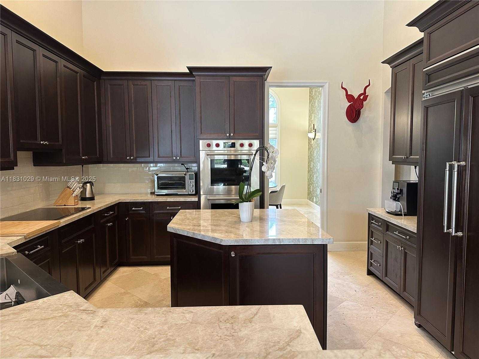 Small Image of 2534 MONTCLAIRE CT, Weston Number 5