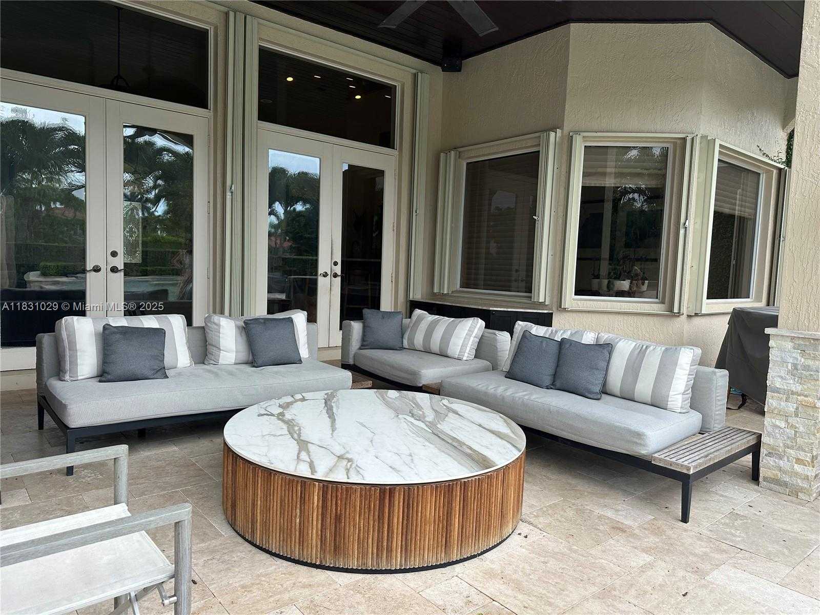 Small Image of 2534 MONTCLAIRE CT, Weston Number 8